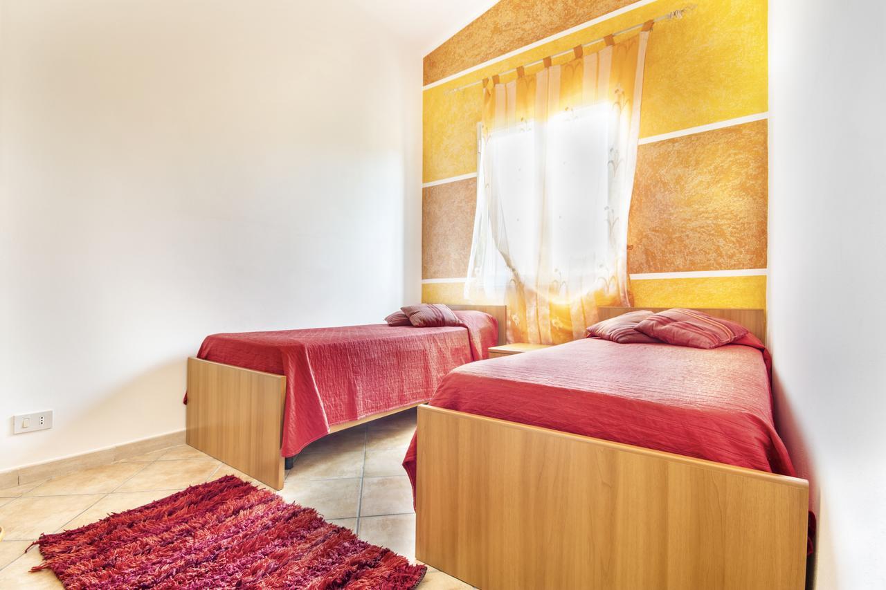 Vacanze Paradise Vicino Cefalu Piscina Aperta Campofelice Di Roccella