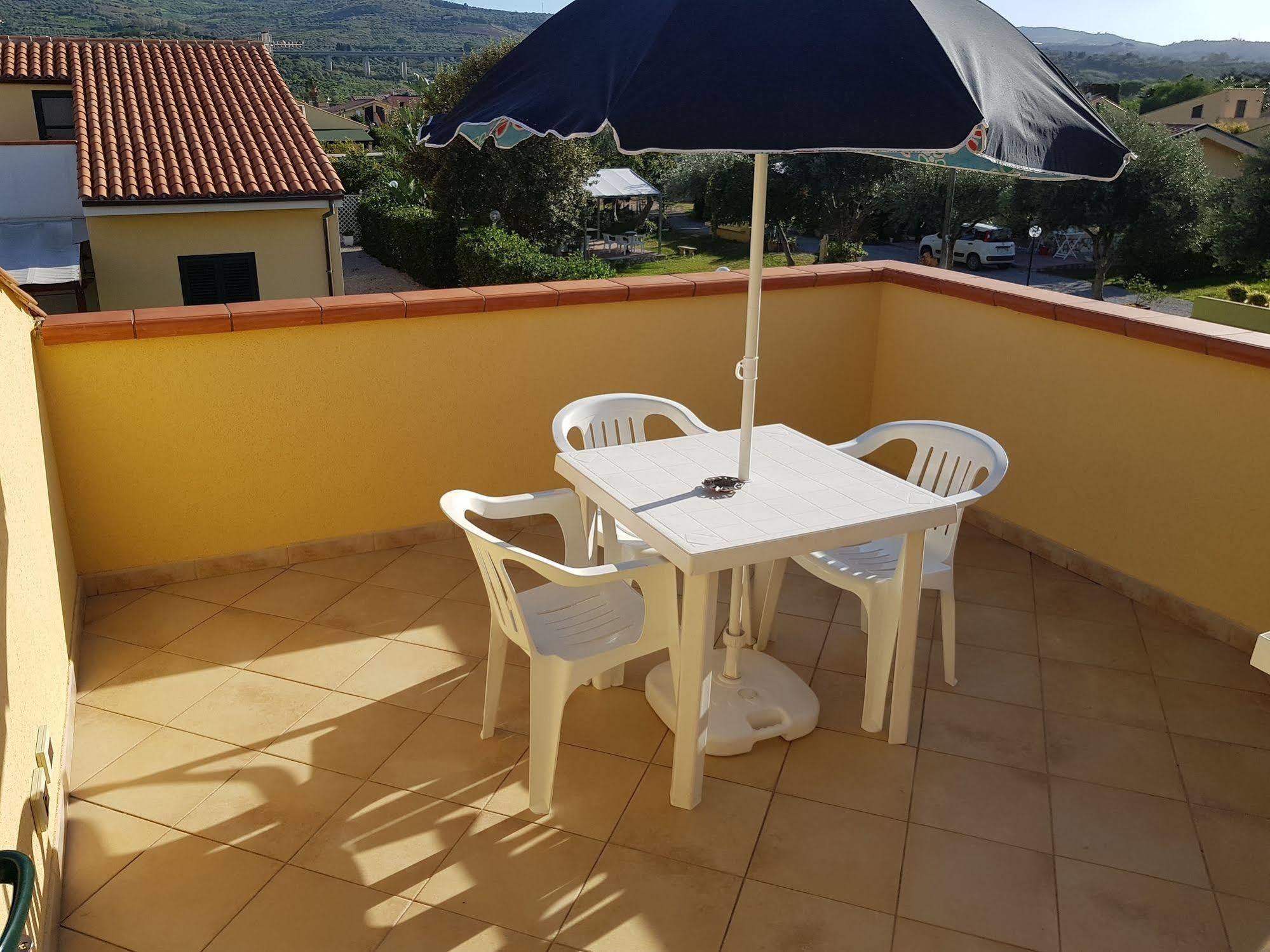 Vacanze Paradise Vicino Cefalu Piscina Aperta Casa de Férias Campofelice Di Roccella