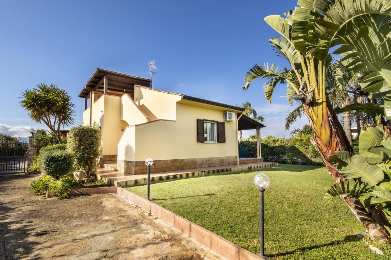 Vacanze Paradise Vicino Cefalu Piscina Aperta Campofelice Di Roccella